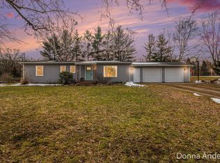 11090 Five Mile Rd NE, Lowell, MI 49331