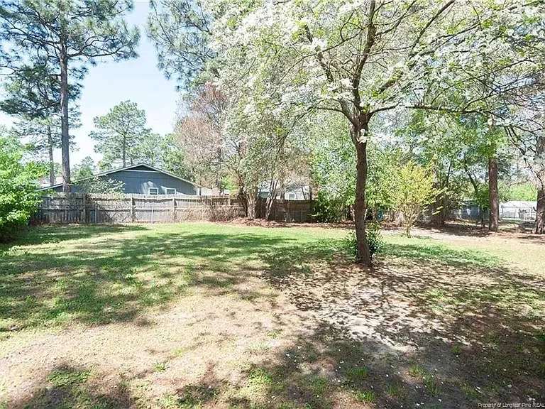 2012 Lakemeadow Dr — Photo 32