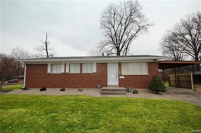 1804 Cornell Ave photo 1
