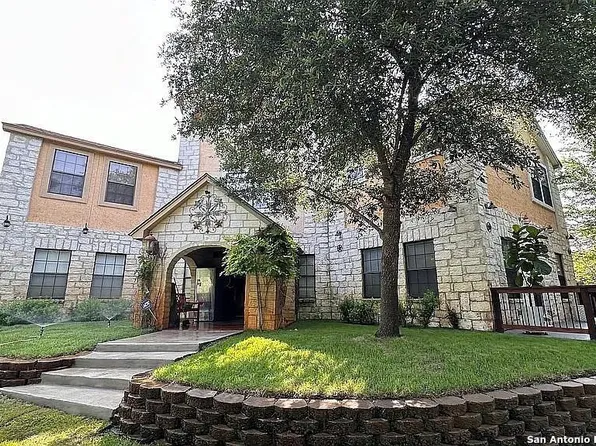 112 Angel Dr, Lakehills, TX 78063