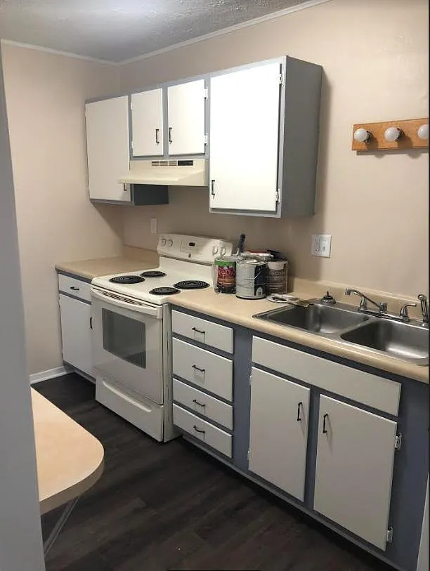 2 bed, 900 sqft, $1,100 — Photo 2