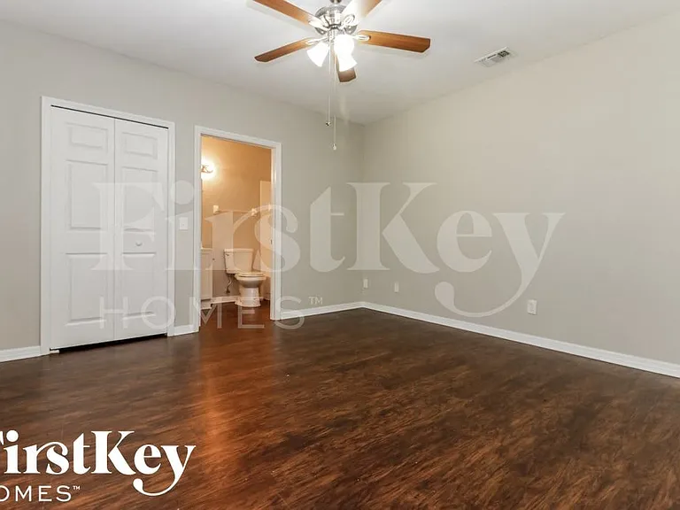 2849 Peake St — Photo 8