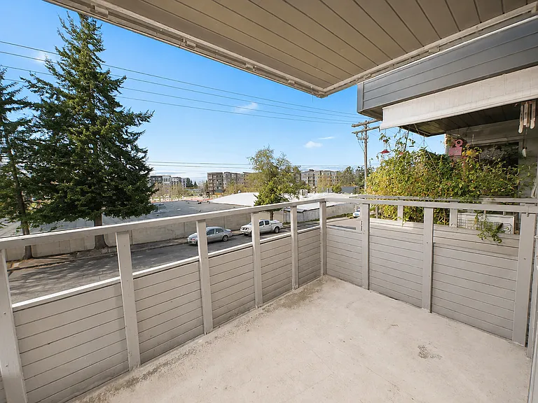 Eastside Apartments LLC — Photo 9