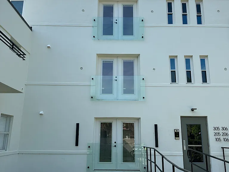 Ocean Reef Apartments — Photo 38