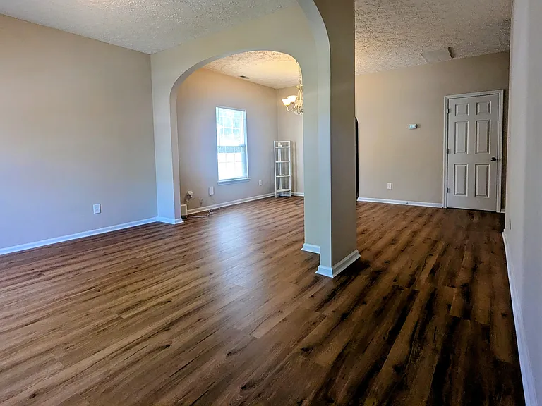 1806 Raj Dr — Photo 8