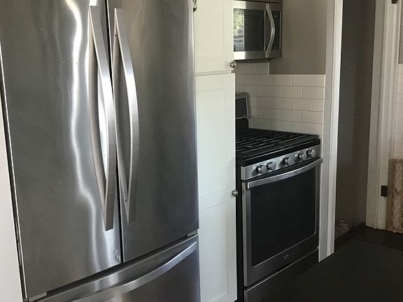 5th image of 9236 S Sacramento Ave