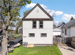 36 Willow St, Lackawanna, NY 14218
