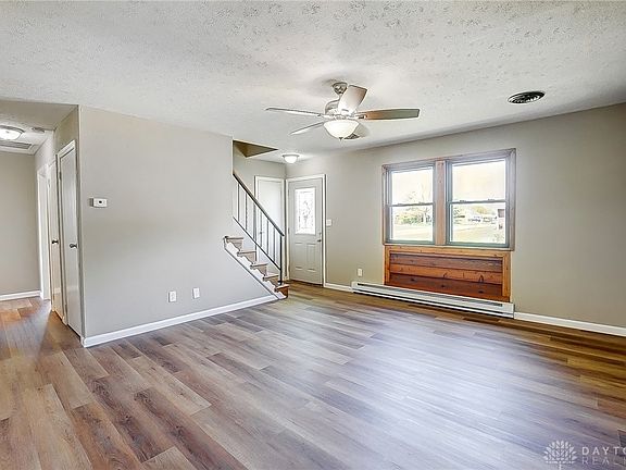 4th image of 554 Georgia Dr