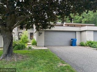 4205 Shirlee Ln N, Shoreview, MN 55126
