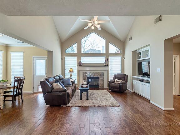 4th image of 24007 Northshire Ln