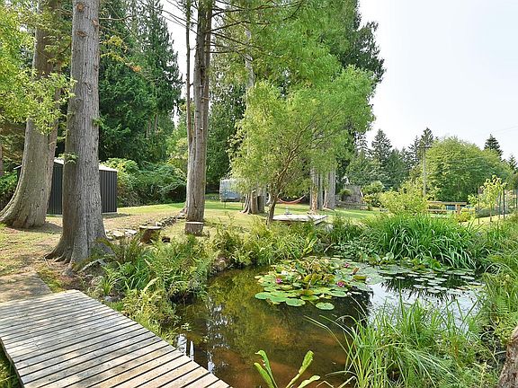 3rd image of 13031 Narrows Rd
