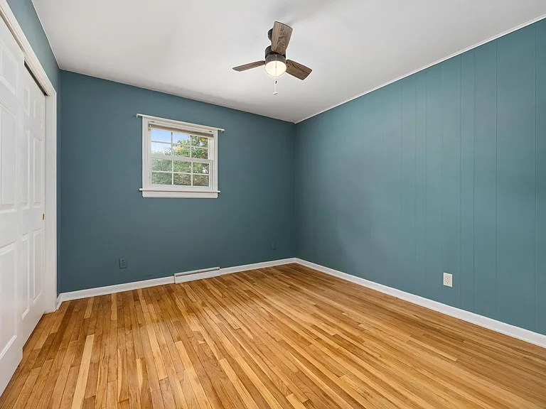 2526 W Huntington Dr — Photo 21