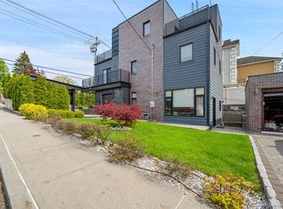 49-02 Marathon Pkwy, Little Neck, NY 11362