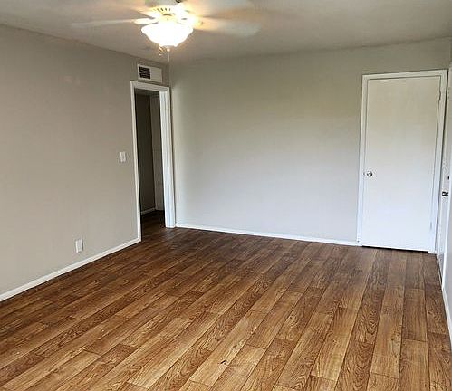 5th image of 230 N F St #18