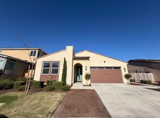 660 Atlantica Dr S, Madera, CA 93636