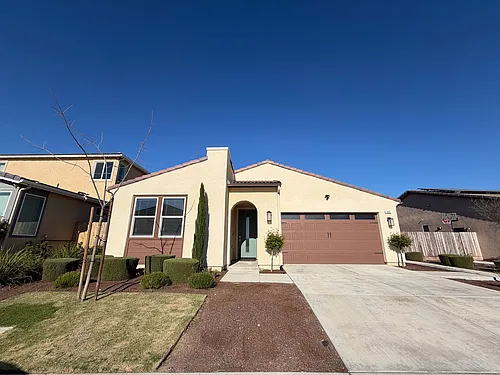 660 Atlantica Dr S Photo 1