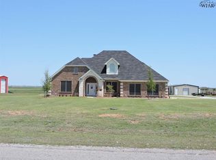 582 Vaughn Rd, Burkburnett, TX 76354