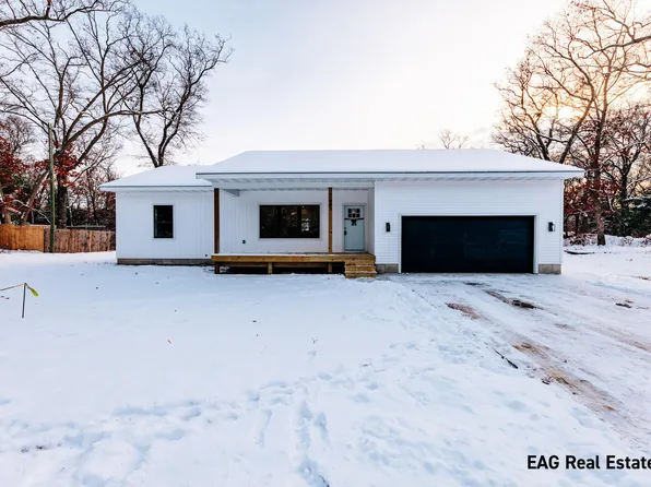 483 W Kenwood Rd, Twin Lake, MI 49457