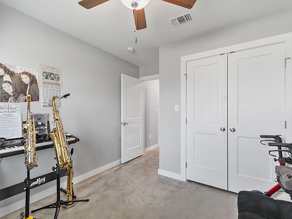 4th image of 705 Flycatcher Dr