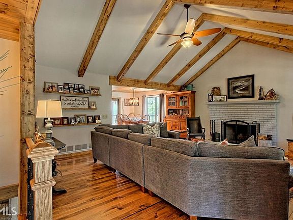 3rd image of 502 Confederate Dr