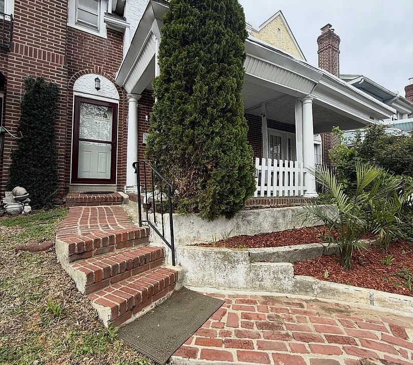 1st image of 6629 Lotus Rd