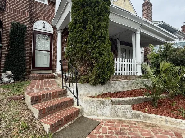 6629 Lotus Rd, Philadelphia, PA 19151