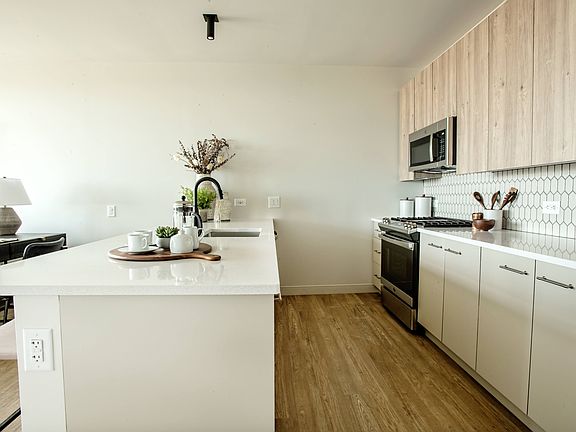 2nd image of 10600 Chester Ave #1906