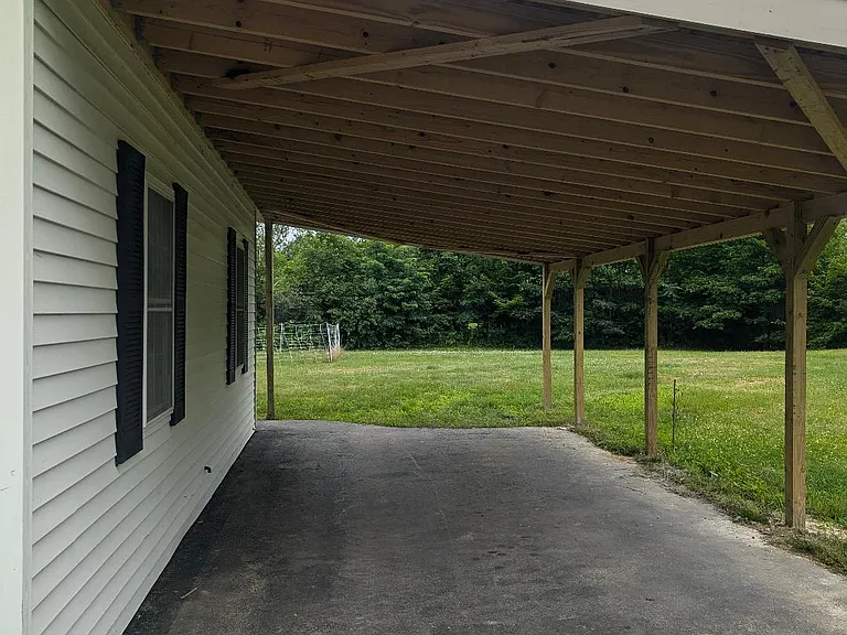 127 Silk Farm Rd — Photo 9