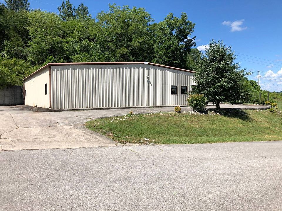 1st image of 230 Copper Ln