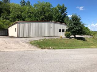 230 Copper Ln, Burkesville, KY 42717