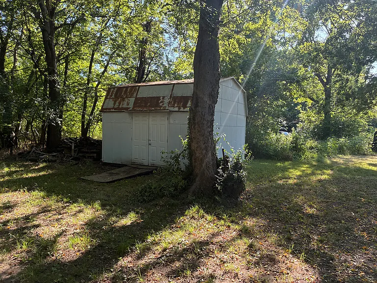 Shed