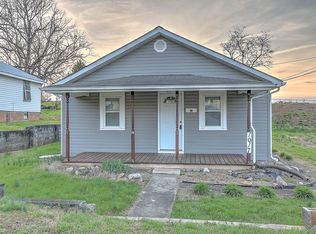 1017 Fairview Ave, Kingsport, TN 37660