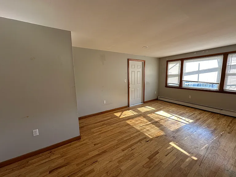 127 Warner St #2A — Photo 5