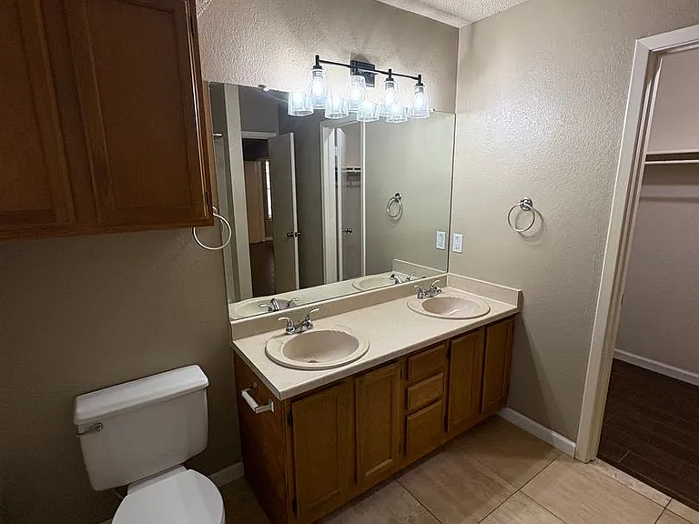 2902 Sabinal Trl — Photo 16