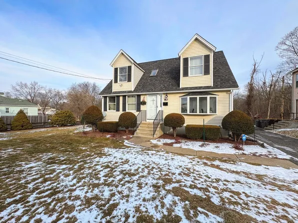 80 Mellen St, Framingham, MA 01702