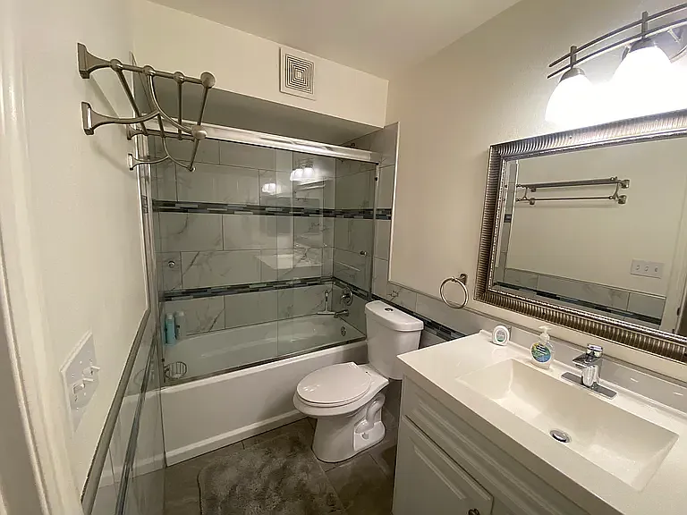 1111 Seacoast Dr #4 — Photo 8