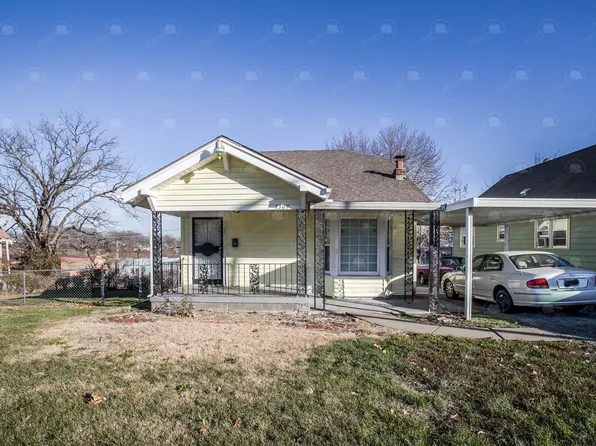 4309 College Ave, Kansas City, MO 64130