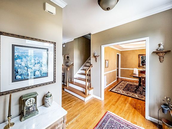 5th image of 424 Sweetgum Dr
