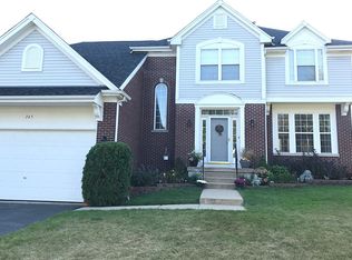 745 Brighton Cir, Barrington, IL 60010