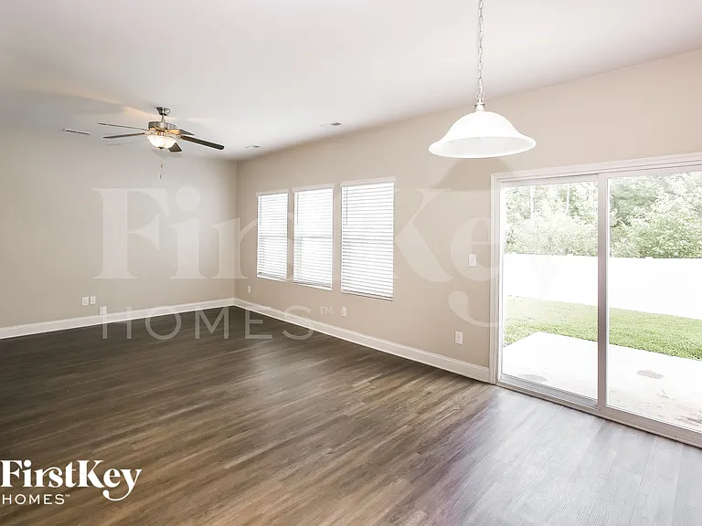 9329 Sloan Forest Dr — Photo 5