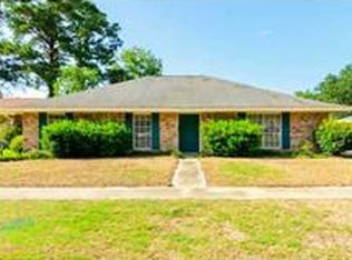 2002 Dennis Dr, Hammond, LA 70401