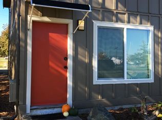 802 24th St APT C, Anacortes, WA 98221