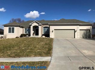 2036 Wilderness Ridge Dr, Lincoln, NE 68512