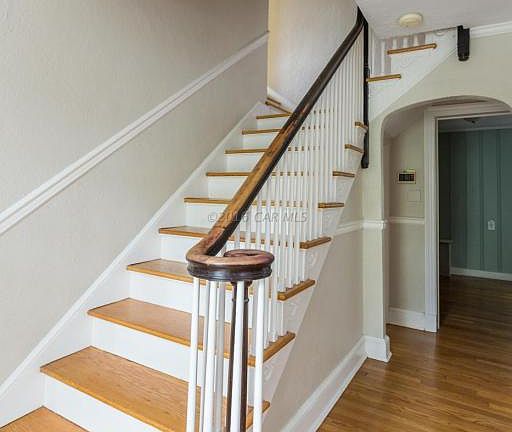 4th image of 223 N Clairmont Dr