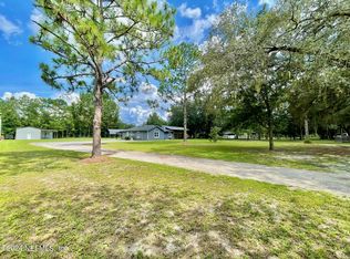 3665 Thunder Rd, Green Cove Springs, FL 32043