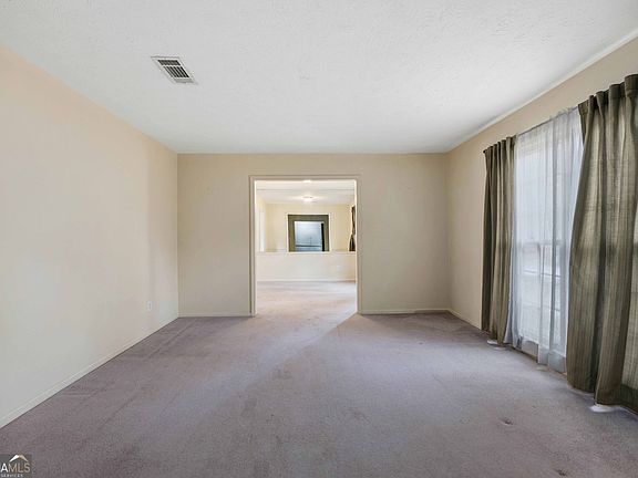 4th image of 5106 Willowbrook Dr
