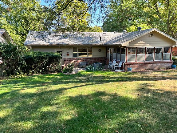 2nd image of 2441 S 36th St