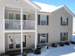 802B Sprull Ct, Greensboro, NC 27410