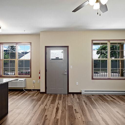 902 Menomonie St 10, Eau Claire, WI 54703 Zillow