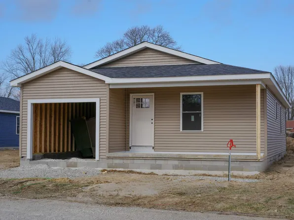 511 College Ave, Mitchell, IN 47446